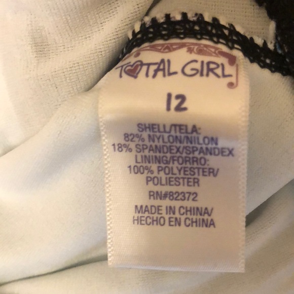 Girls swimsuit - Picture 3 of 3